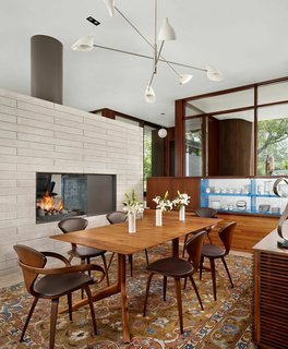 A Cherner Chair Retrospective - Photo 7 of 23 - #interior<span> <a href="/discover/dining">#dining</a></span><span> <a href="/discover/modern">#modern</a></span><span> <a href="/discover/modernarchitecture">#modernarchitecture</a></span><span> <a href="/discover/table">#table</a></span><span> <a href="/discover/diningroom">#diningroom</a></span><span> <a href="/discover/wood">#wood</a></span><span> <a href="/discover/diningtable">#diningtable</a></span><span> <a href="/discover/fireplace">#fireplace</a></span><span> <a href="/discover/Cherner">#Cherner</a></span><span> <a href="/discover/chair">#chair</a></span><span> <a href="/discover/Austin">#Austin</a></span><span> <a href="/discover/Texas">#Texas</a></span><span> <a href="/discover/Alterstudio">#Alterstudio</a></span>