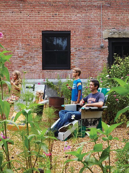 Family-Friendly Renovation of a Brick Warehouse in Alabama - Photo 7 of 13 -