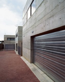Gregory’s love affair with concrete is evinced by his distinct lack of embellishment, particularly on the exterior.