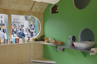 Four Designers Reimagine the Home in London's Trafalgar Square - Photo 8 of 12 -