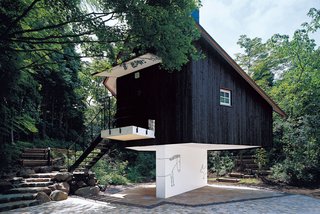 Fujimori has an affinity for building structures that appear to be perched precariously: His charred cedar-clad Guest House seems to balance on a sliver of a wall.