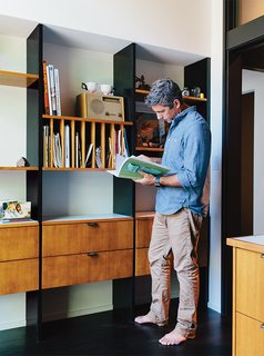 Midcentury Renovation in Portland Capitalizes on Nature with Seven Doors to the Outside - Photo 8 of 19 -