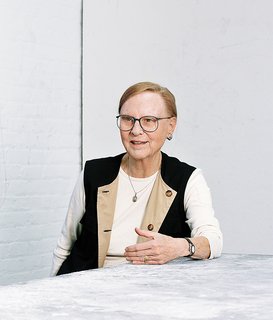 Meet the George Nelson Associate Who Designed the Dunkin’ Donuts Logo - Photo 1 of 9 -