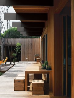 Local Wood Clads Every Surface of This Idyllic Australian Getaway - Photo 2 of 9 -