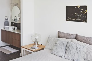Green and Affordable Structure Fits Three Families in One 28-Foot-Wide Lot - Photo 5 of 11 -