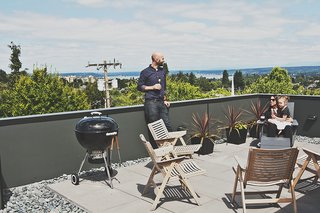 Green and Affordable Structure Fits Three Families in One 28-Foot-Wide Lot - Photo 6 of 11 -