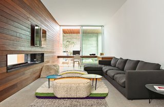 Vacation Home in the California Desert is a Modernist Oasis - Photo 6 of 12 -