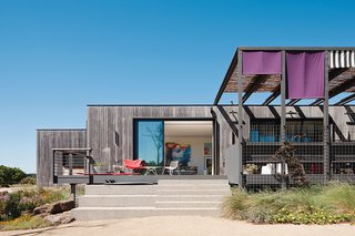 Living Simply on a Lush Australian Estate - Photo 3 of 8 -