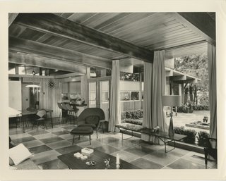 Exhibit Celebrates Pioneers of St. Louis Suburban Modernism - Photo 8 of 9 - An interior shot of the house in Chesterfield, Missouri, that Ralph and Mary Jane Fournier designed for the developer Burton Duenke. Photo by Hutchinson Photography, courtesy of the D. Anne Lewis & Franc Flotron Collection.