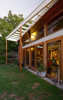 This is the first house in Victoria whose structural timber is entirely Forestry Stewardship Council-certified. Fuscaldo sourced the wood himself, visiting hardware outlets around Melbourne, telling the builder where to get the best materials, and double-checking the integrity of the timber when it showed up. Photo by Nic Granleese.