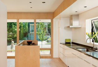 An Industrial Designer's House Blends Economy and Simplicity - Photo 3 of 9 -