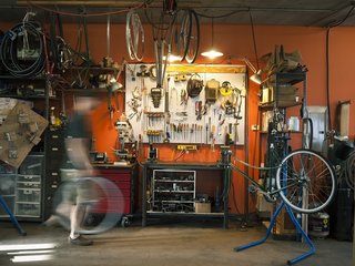 Innovative Workspaces Across Chicago - Photo 11 of 23 - Legacy Frameworks. While working "from the bottom of the Earth" on previous issues, according to Ikin, the Studio team had never had the chance to focus on a single location before.