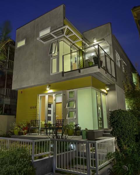 A Sustainable "Case Study" House in California - Photo 3 of 8 - A view of the house from the front. Photo by Ken Pagliaro Photography.