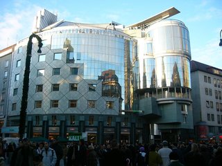 Design Icon: 8 Buildings by Hans Hollein - Photo 3 of 9 -
