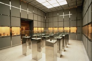 Design Icon: 8 Buildings by Hans Hollein - Photo 5 of 9 -