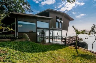 15 Modern Summer Rentals - Photo 12 of 15 -