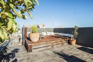 15 Modern Summer Rentals - Photo 14 of 15 -