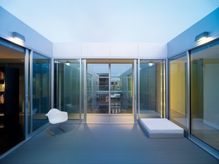 The penthouse boasts an enclosed walkway and a private courtyard—perfect for those sunny San Francisco days that would be warm were it not for the wind. The open space cutting through the center of the building is broken up by transparent footbridges and shared courtyards, which allow residents to traverse the void while still receiving copious light.