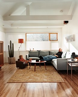 The Pyatt/Kahn family's 1940s cottage hadn't seen significant updates in its six decades.