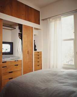 Built-ins in the bedroom echo the cabinetry from the great room.