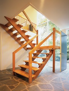 The light-filled foyer was part of Goodman’s original design for Unit House No. 6, upon which the Wilson’s model is based.