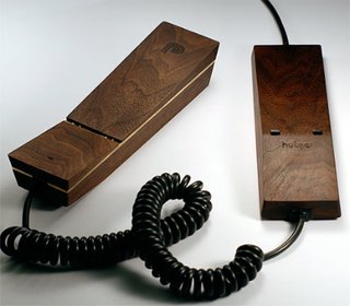 Hulger’s Pappa Phone Is a Wooden Gadget Done Right - Photo 1 of 1 -