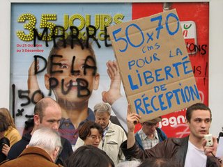 French Adbusters - Photo 1 of 1 -