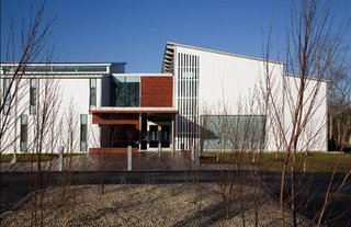 World Headquarters for the International Fund for Animal Welfare (exterior view) in Yarmouthport, Massachusetts, by designLAB Architects. Photo by Peter Vanderwarker.