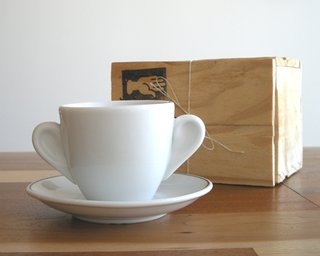 Ears Cup, Éstudio Manus