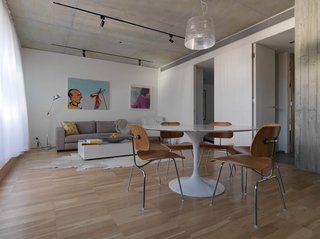 Ten Darling Apartment Building - Photo 7 of 15 -