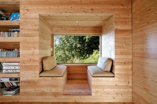 First-Class Cabins - Photo 4 of 9 - Photos by David Gagnebin-de Bons and Benoit Pointet / DGBI