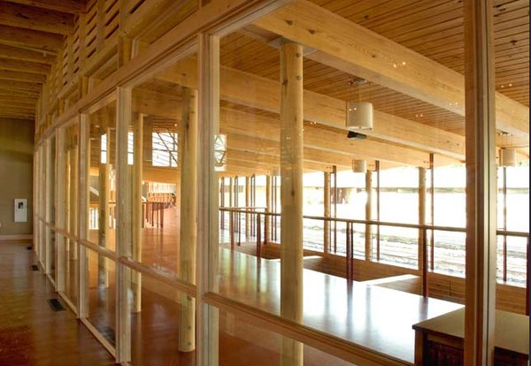 The interior of the Unitarian Meeting House, designed by Frank Lloyd Wright, in Madison, Wisconsin. Image © The Kubala Washatko Architects, Inc.