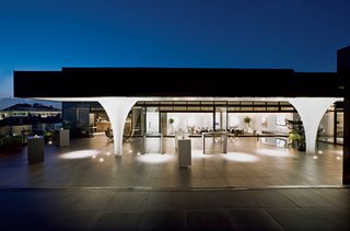 Located in their hometown of Istanbul, the Art8 art gallery was completed in 2006.
