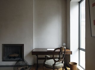 Family Home Renovation in Brooklyn - Photo 26 of 28 - On the parlor level, the distinctive pigmented plaster walls eschews the finish of paint.