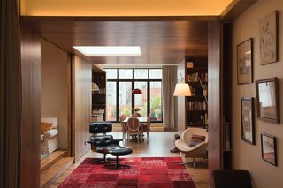 The resawn oak flooring comes from structural beams salvaged from a barn in Ohio’s Allegheny Mountains that dated back to the 1800s. The doors were salvaged from a mansion in Greenwich, Connecticut.