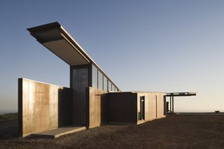 Building the Maxon House: Week 5 - Photo 9 of 9 - Montecito Residence, Montecito, California, 2008. Photo by Tim Bies/Olson Kundig Architects.