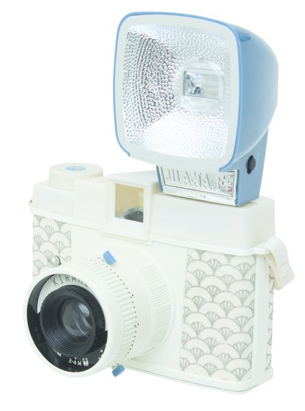 Lomography Loves Japan - Photo 4 of 7 - The Diana F+ KIRAMEKI.