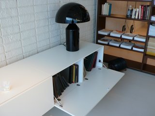 10 Minutes With Piero Lissoni - Photo 5 of 7 - A low storage unit holds boxed LPs and an Atollo lamp by Oluce.