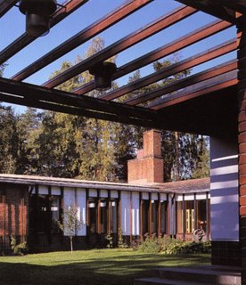 A view of the central courtyard.