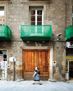 When architect Benedetta Tagliabue and her husband, the late architect Enric Miralles, began knocking down walls inside what was to become their home they discovered an original arch suspected to be a remnant of the city’s Roman past.