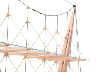 Veliero Shelving by Cassina - Photo 3 of 5 - The structure uses engineering techniques commonly found in sailing and bridge building.