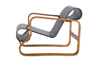 Alvar Aalto's Artistic Bent at the Vitra Design Museum - Photo 8 of 10 -
