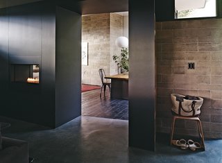 Ingenious New Building Method Replaces Concrete Block with Rammed Earth - Photo 4 of 10 -