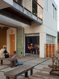 Green Home in La Jolla Blends Indoors and Outdoors - Photo 3 of 7 -