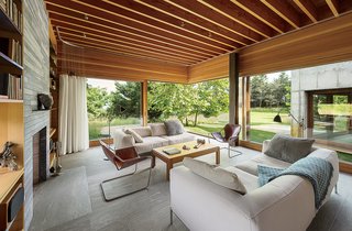 Six Concrete Boxes Make a Jaw-Dropping Martha's Vineyard Home - Photo 5 of 11 -