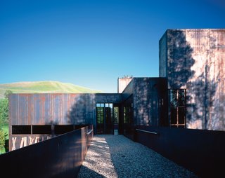 Facade Focus: Steel - Photo 1 of 3 - A bricklayer's daughter, Desko grew up on construction sites. The house garnered the architect a 2005 American Institute of Architects merit award in 2005.