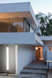 Light My Way, Stranger - Photo 14 of 15 - Andrea Lenardin Madden/ a l m, ID 835 (Homage to the Kings Road House)<br><br>Photo by: Patricia Parinejad