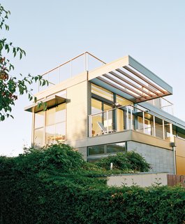 Simpatico Homes founder Seth Krubiner has lived in the prefab company’s nearly net-zero prototype since it was customized and lifted onsite in 2011.