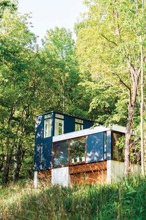 Johnsen oriented the building vertically to minimize the amount of grading and landscaping necessary for construction.