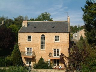 In the Cotswolds, History Dictates Design - Photo 2 of 12 -